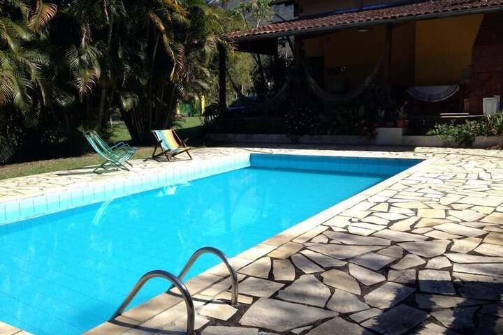 Pool 16 of 48