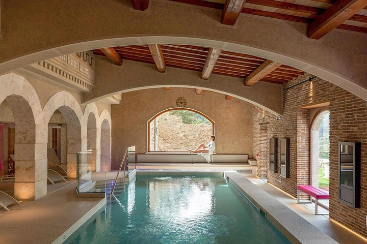 Pool 8 of 16
