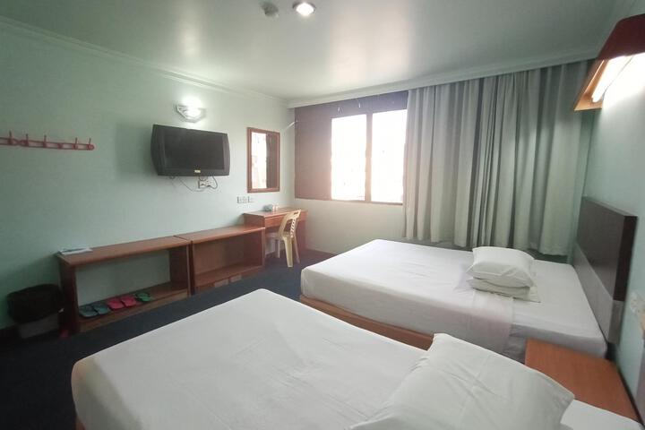 Room 16 of 47