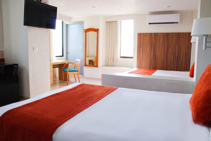 Room 25 of 58
