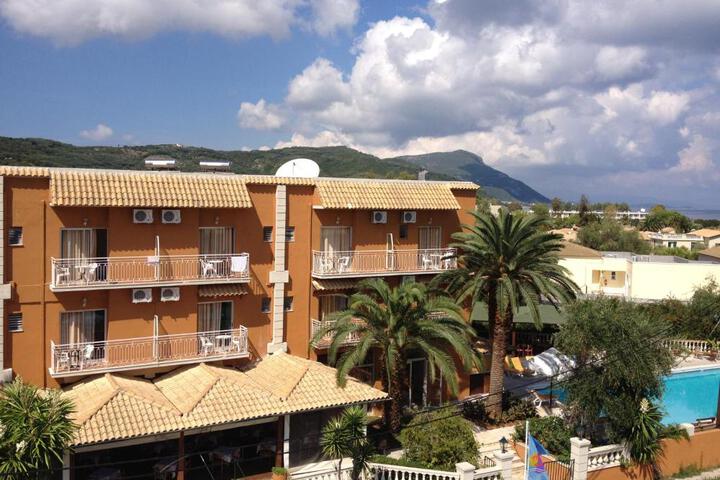 PANTHEON HALL HOTEL