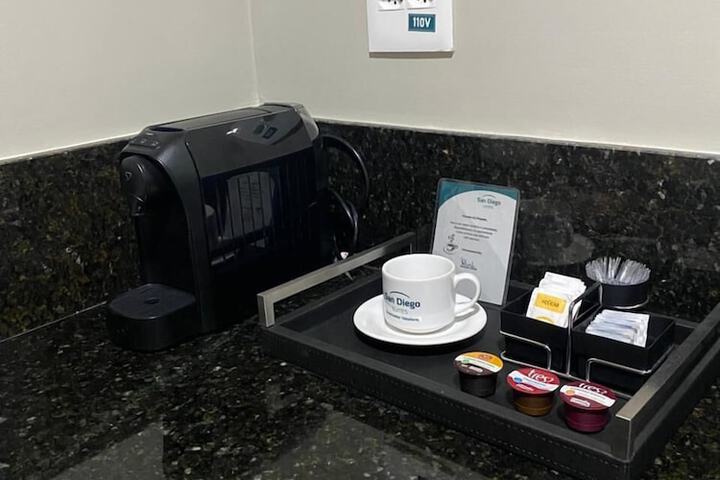 Breakfast/Coffee Service 62 of 99