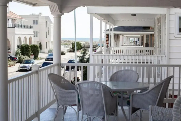 Beach Block Ocean Views from Balconies Parking Unit 2