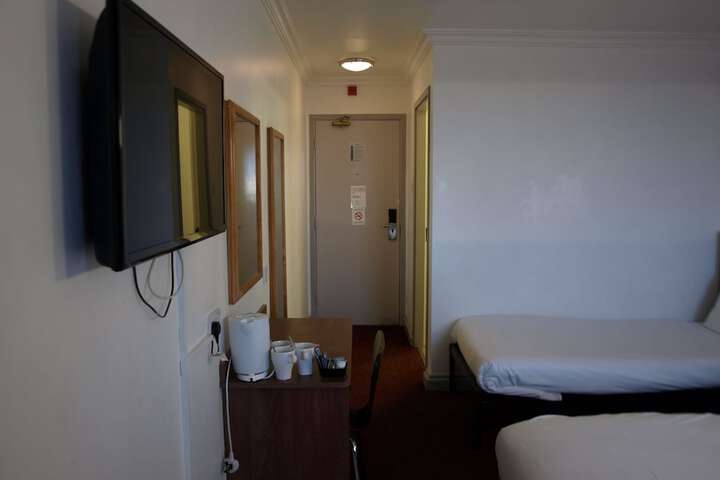 Room 73 of 236