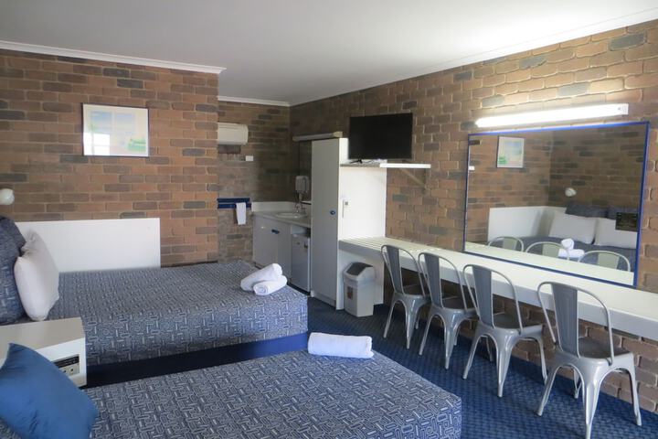 Room 18 of 61