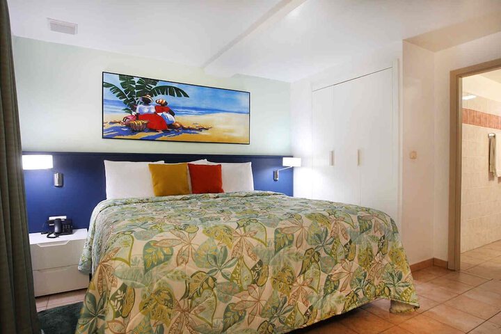 Room 19 of 70