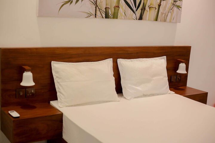 Room 8 of 24