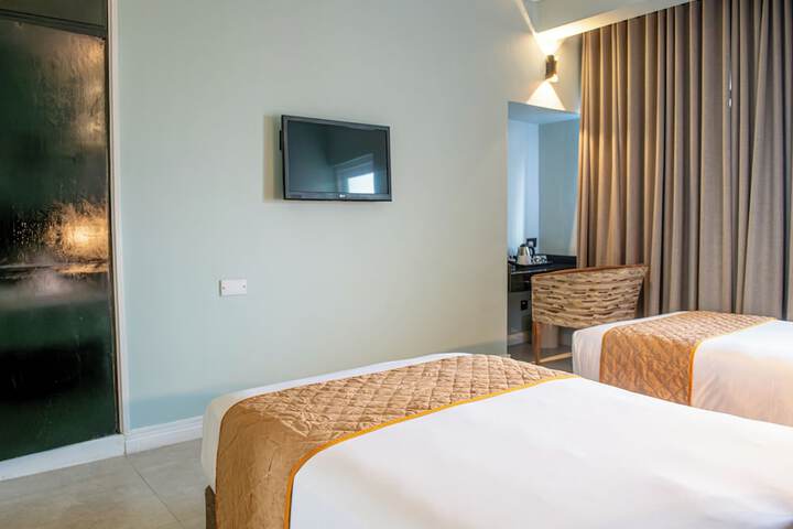 Room 29 of 52