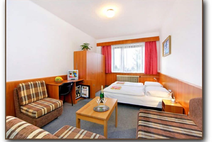 Room 5 of 21