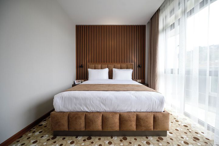 Room 2 of 47