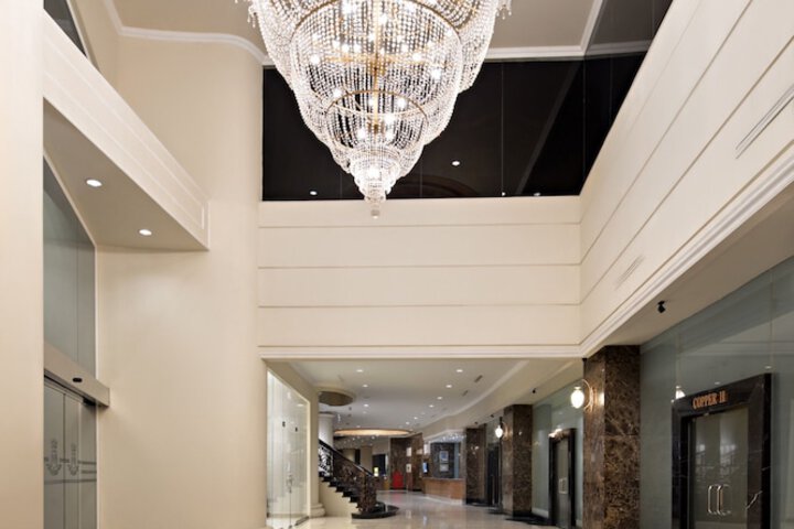 Entrance & Lobby