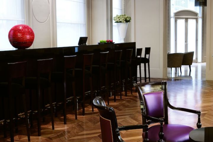 Guest Lobby
