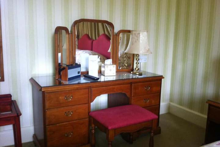 Room 18 of 46