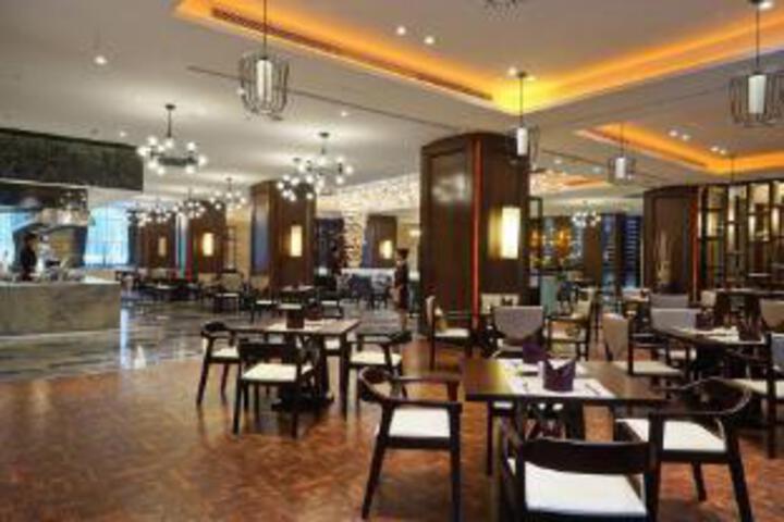 Junsun International Hotel