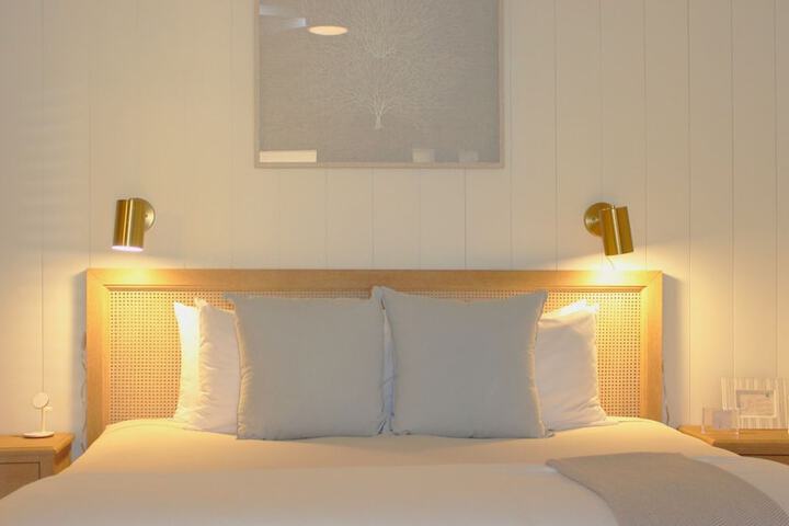 Room 4 of 51