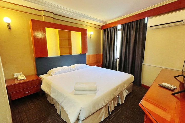 Room 58 of 82