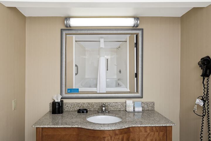Bathroom amenities