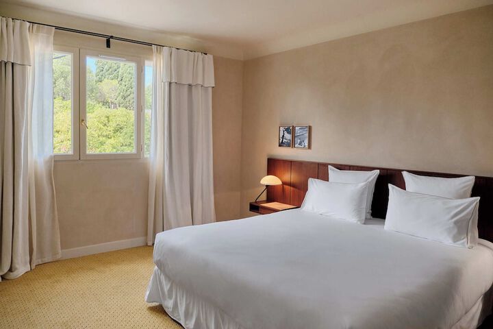 Room 4 of 67