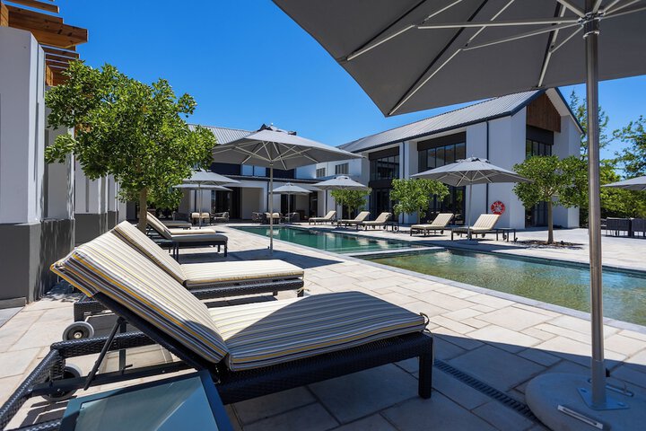 Pool 21 of 48