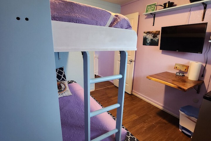 Room 11 of 222