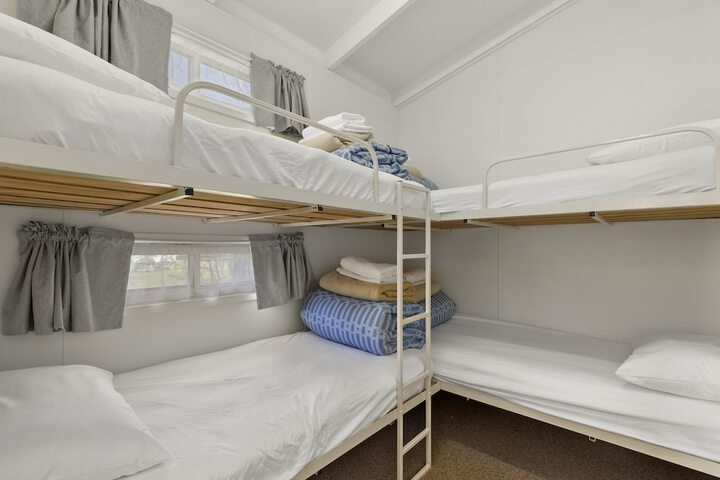 Room 26 of 85