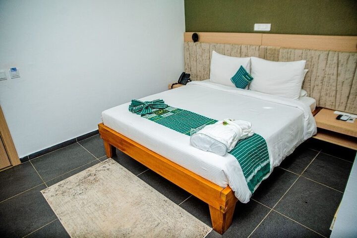 Room 17 of 52