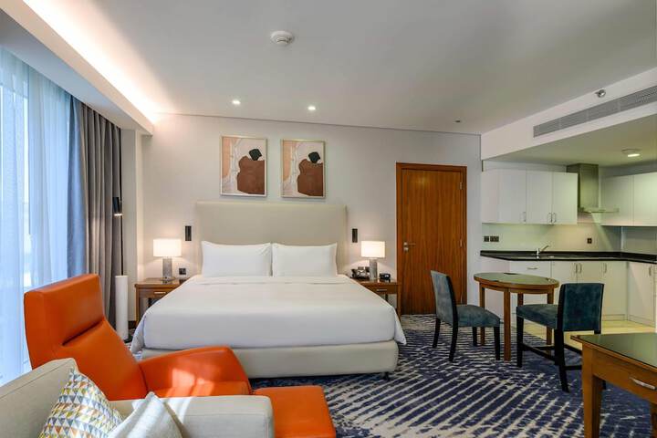 Room 26 of 106