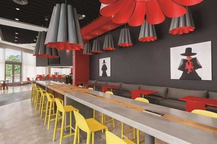 Breakfast area