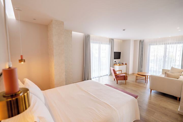 Room 95 of 163