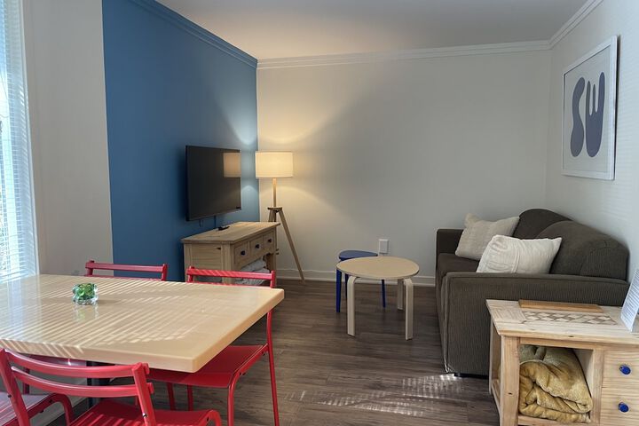 Room 3 of 39