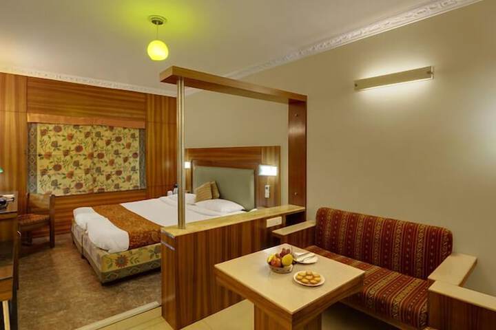 Room 16 of 22