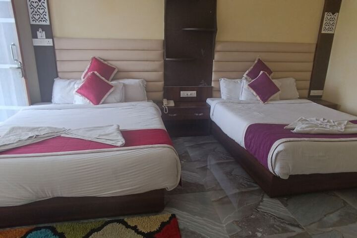 Room 12 of 46