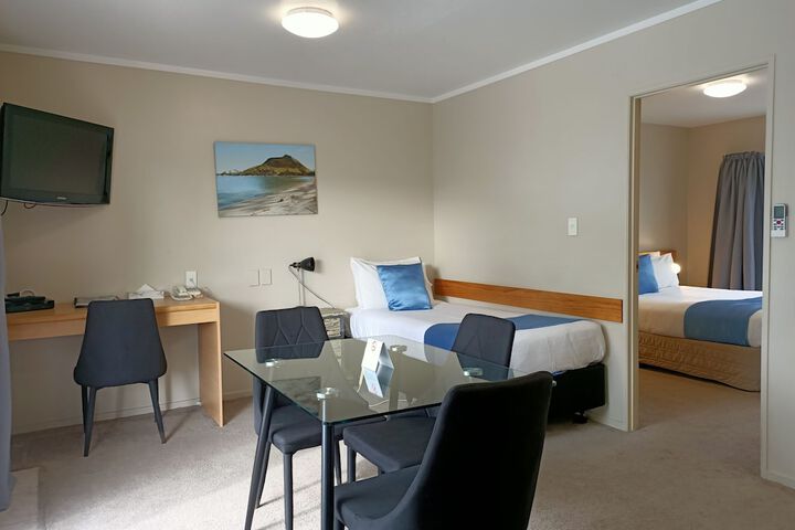 Room 49 of 95