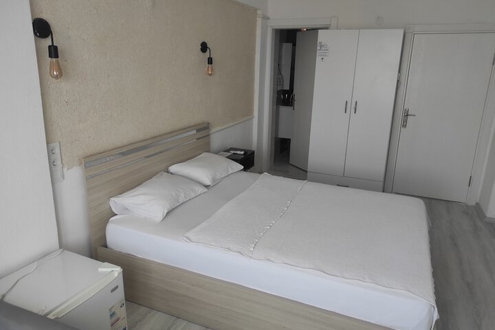 Room 22 of 81