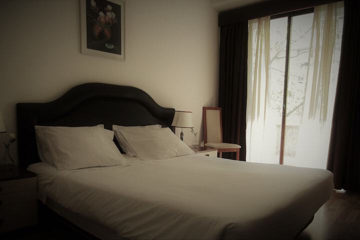 Room 13 of 65