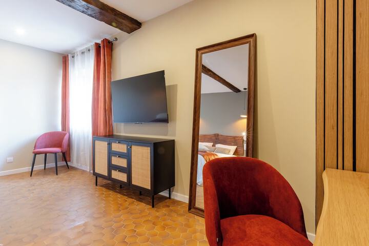 Room 6 of 47