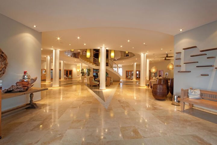 Hotel Interior 2 of 105