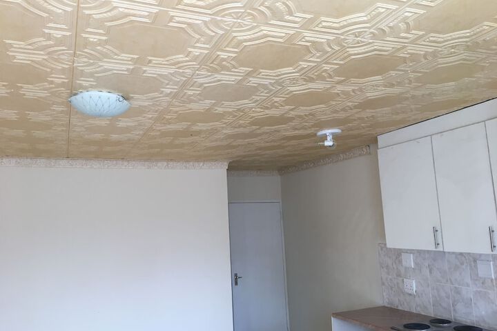 Room 6 of 6