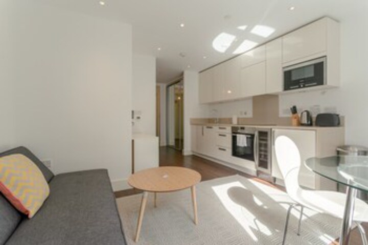 Room 7 of 15