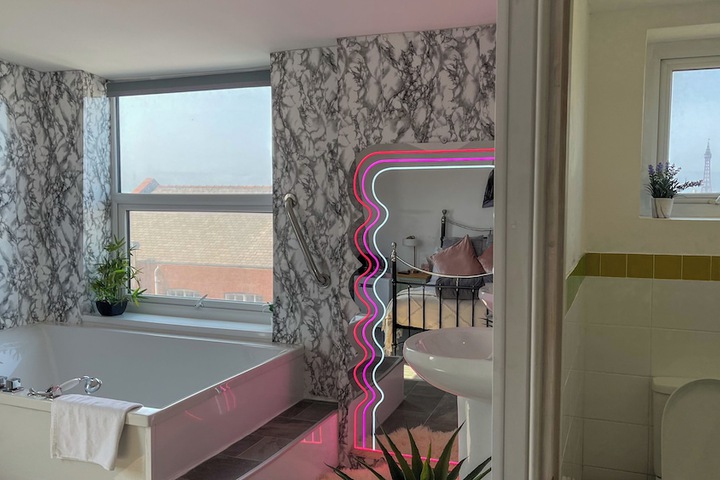 Room 100 of 156