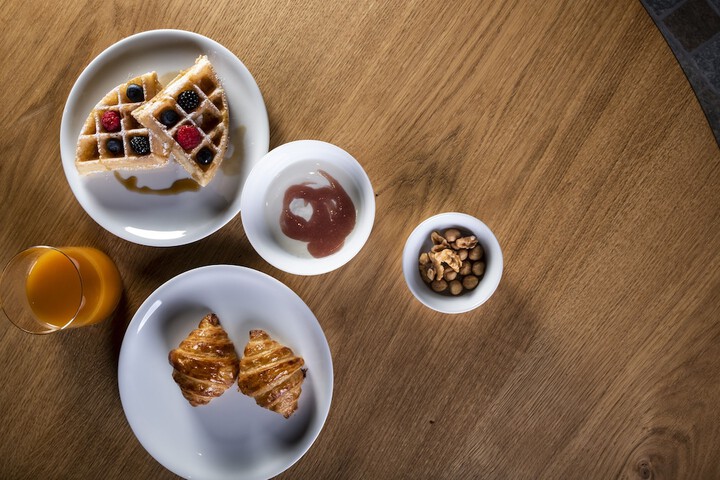 Breakfast/Coffee Service 63 of 75