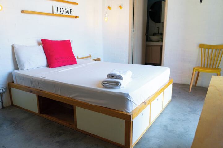 Room 19 of 31