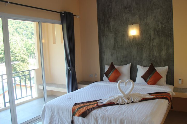Room 10 of 60