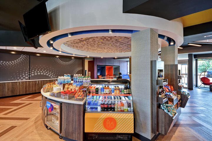 Snack bar
