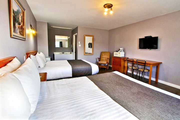 Room 12 of 36