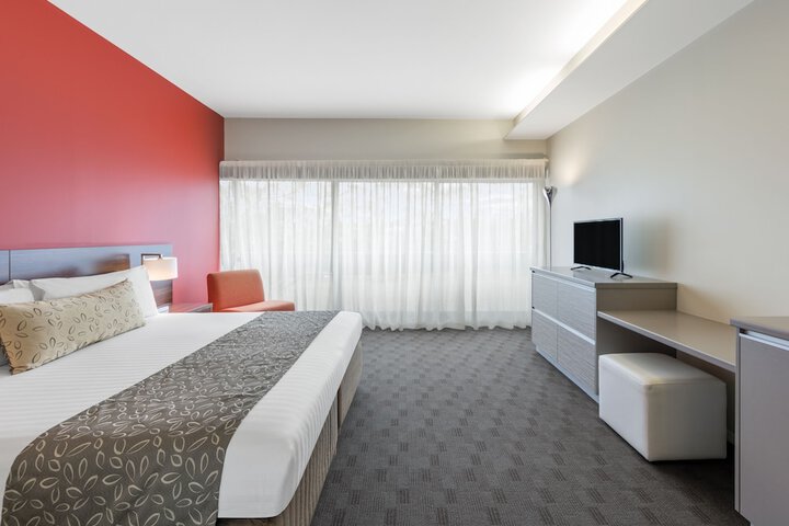 Room 3 of 25