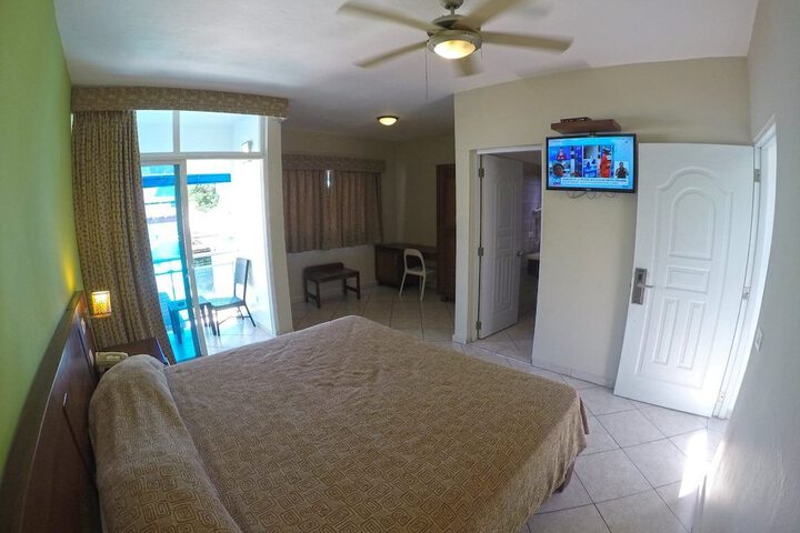 Room 5 of 41