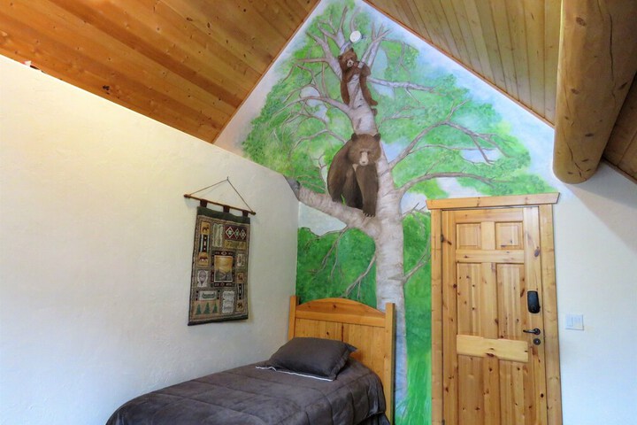 Room 3 of 71