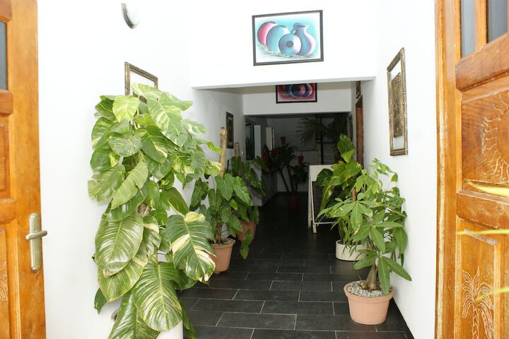Hotel 2 of 32