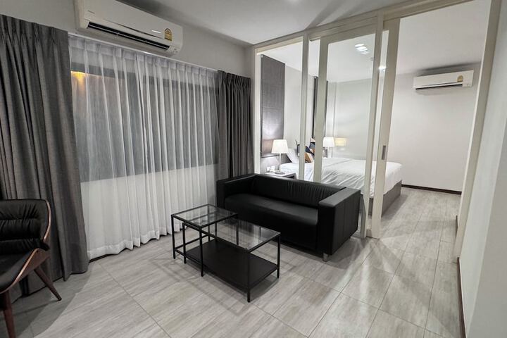 Room 12 of 44